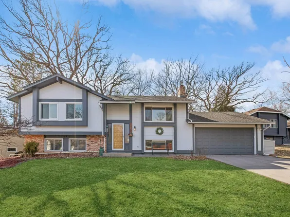 1762 Walnut Ln, Eagan, MN 55122