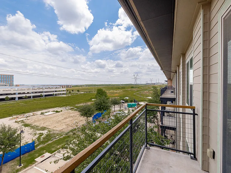 The District At Cypress Waters - Parson's Green — Photo 735