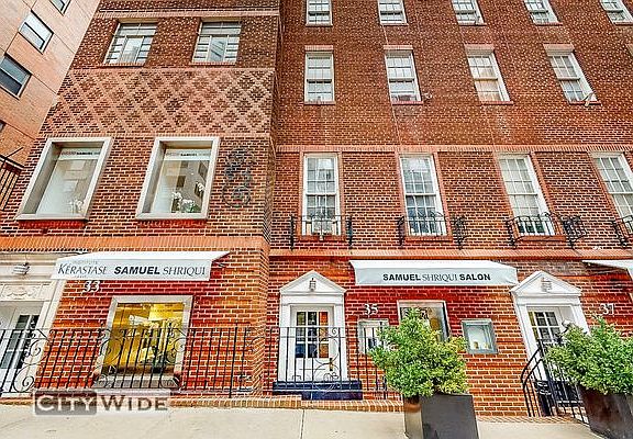 5th image of 33 E 65th St #4D