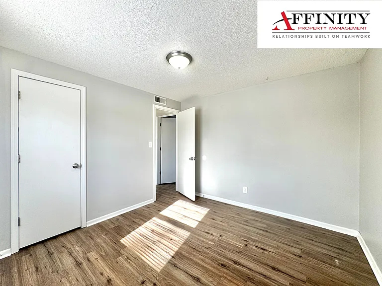 6305 Ravena Rd — Photo 6