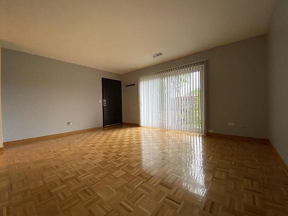 3rd image of 9710 Bianco Ter APT E