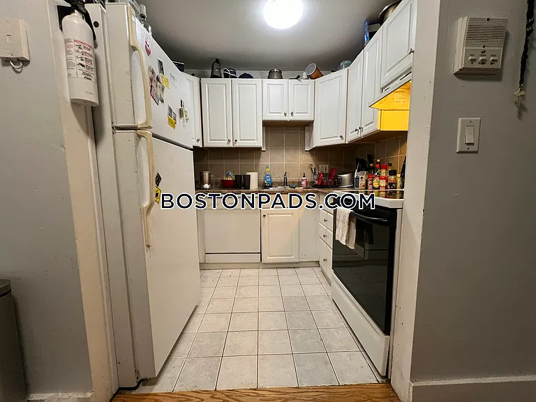 24 Farrington Ave #2 — Photo 12