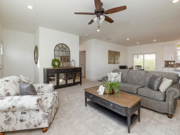 2421 Oak Preserve Ct, Saint Cloud, MN 56304