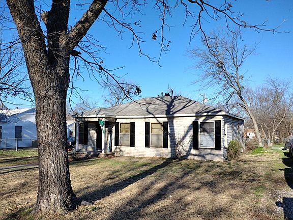 2nd image of 706 S Avenue J