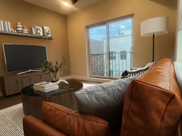 1413 N Front St #2, Philadelphia, PA 19122