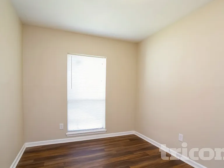 12211 Haroldson Forest Dr — Photo 13