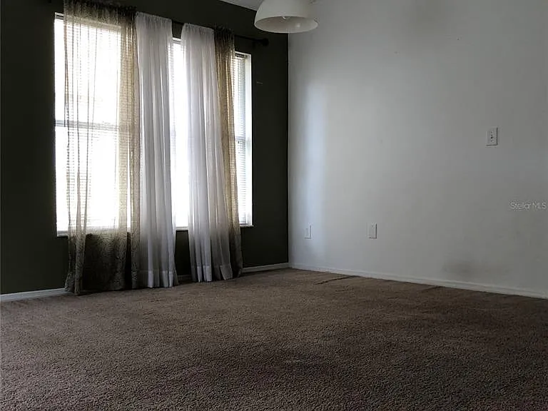 2673 Chatham Cir — Photo 16