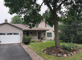 9755 84th St S, Cottage Grove, MN 55016