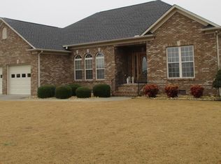 211 Greystone Dr, Oneonta, AL 35121