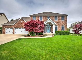 840 Fairway Dr, Forsyth, IL