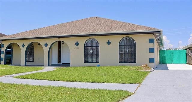 1st image of 4742 Charlmark Dr