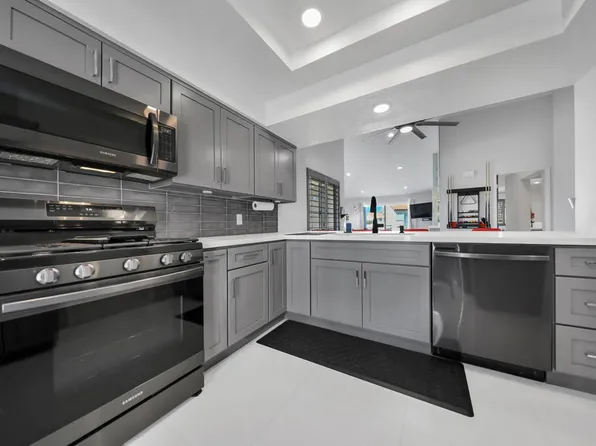 149 E Desert Falls Dr, Palm Desert, CA 92211