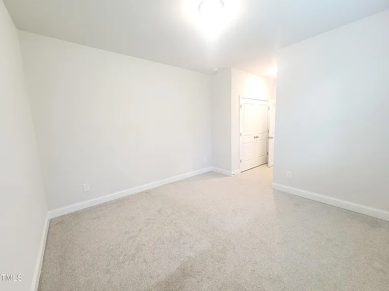 121 Scoville Rd — Photo 34