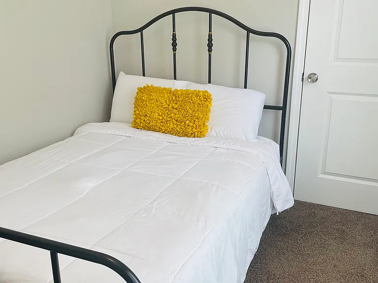 Queen bed 1