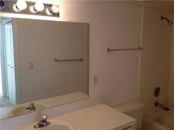 4th image of 8373 Lake Dr APT 503