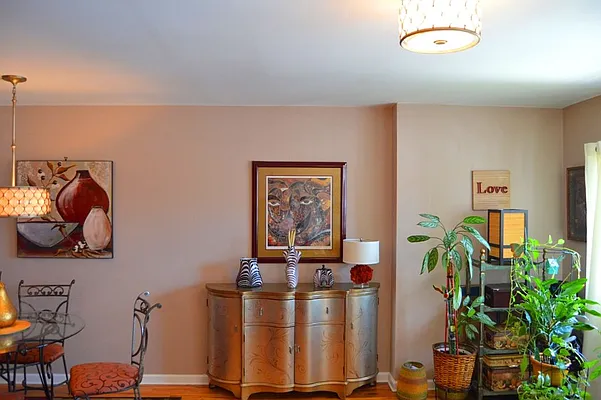 Sold by Royal Living | media 7