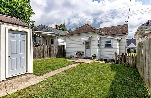 837 Franklin St — Photo 15