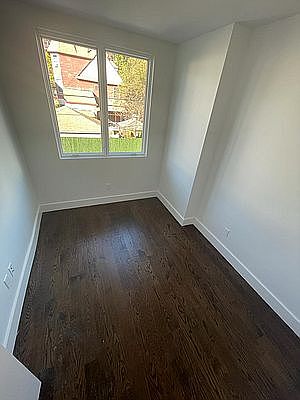 4th image of 737 E 32nd St #3G