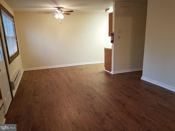 5th image of 15 Pear Ave #B