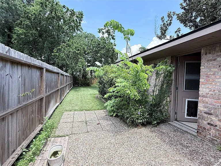 1611 Potomac Dr — Photo 25
