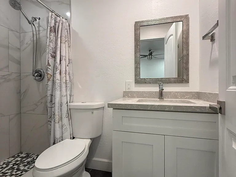 12022 W Ash St — Photo 13