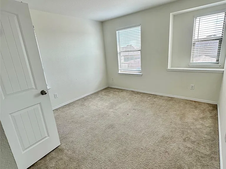 18900 Lady Bird Johnson St — Photo 32