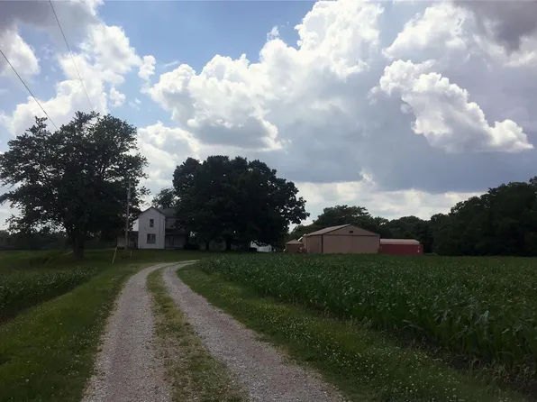 2951 Old Troy Rd, Glen Carbon, IL 62034