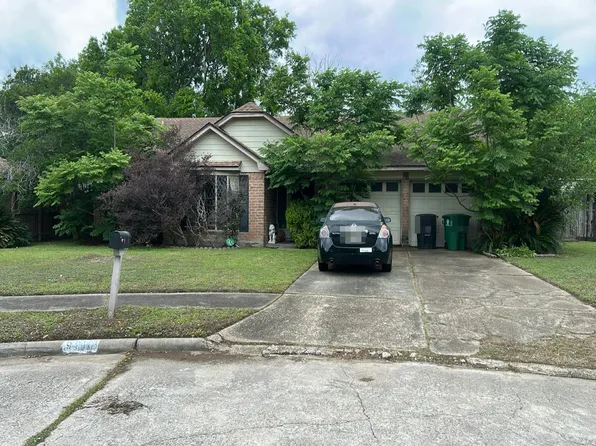 9010 Wrenwood Cir, Houston, TX 77099