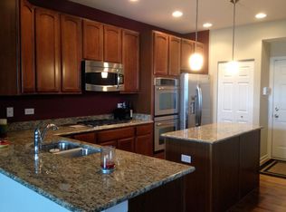 2768 Blakely Ln, Naperville, IL 60540