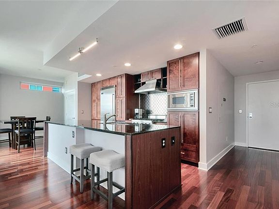 3rd image of 1208 E Kennedy Blvd Unit 1030