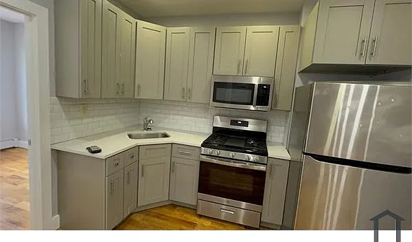 1209 Gilbert Pl #1 — Photo 5