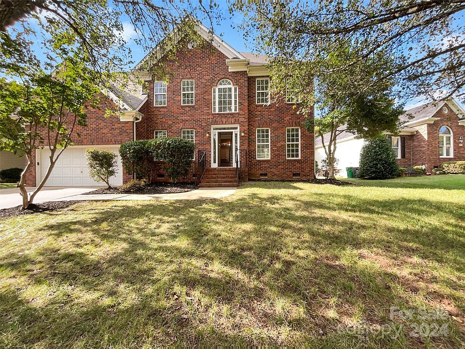 1st image of 12415 Oakbriar Ln