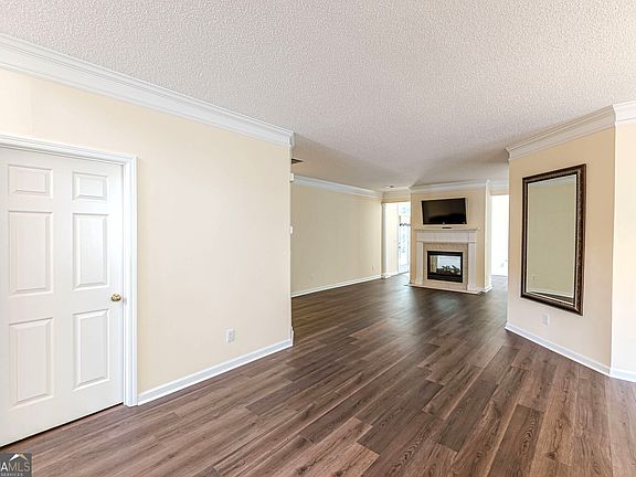 2nd image of 180 Innisbrook Way