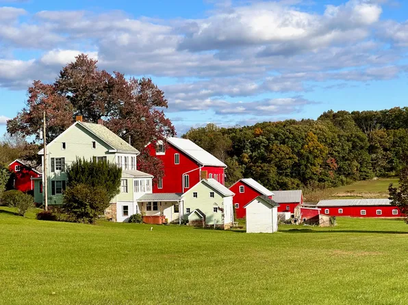 3069 Hobart Rd, Glenville, PA 17329