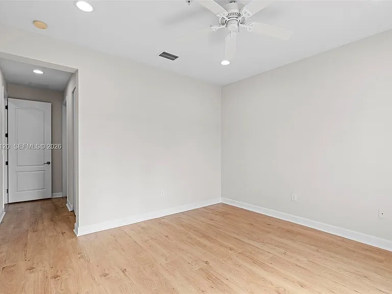 419 SW 147th Ave #108 — Photo 11