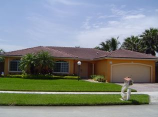 15418 SW 168th Ter, Miami, FL 33187