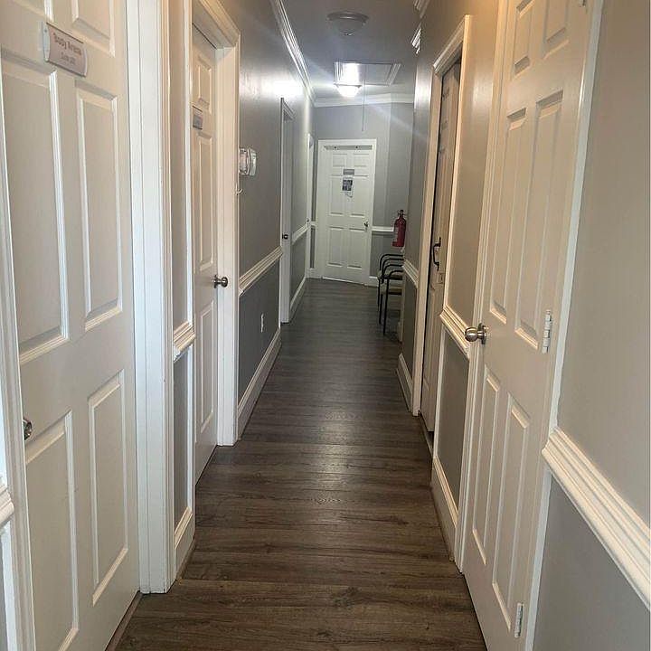 2nd image of 308 W Millbrook Rd #102