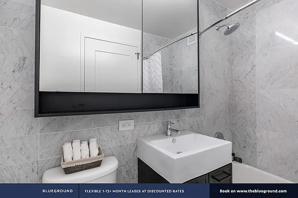 Rented by The Blueground | media 54