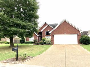 56 Jacob St, Jackson, TN 38305