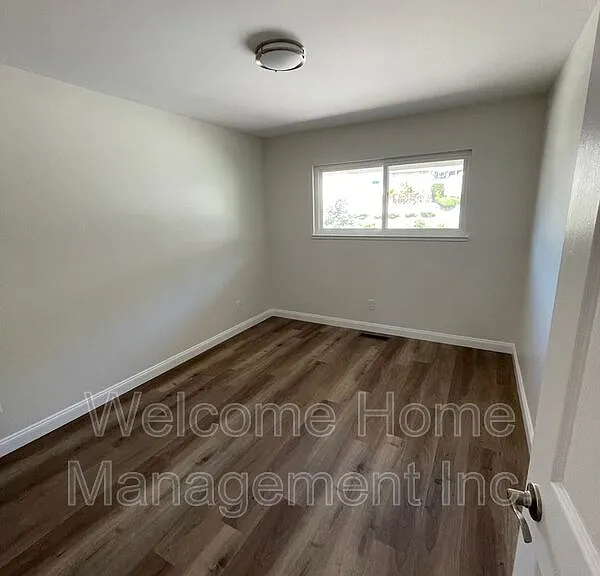 16233 San Remo Dr — Photo 19