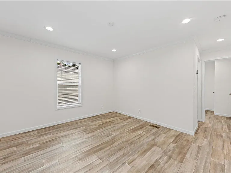1156 Russell Dr #30 — Photo 12