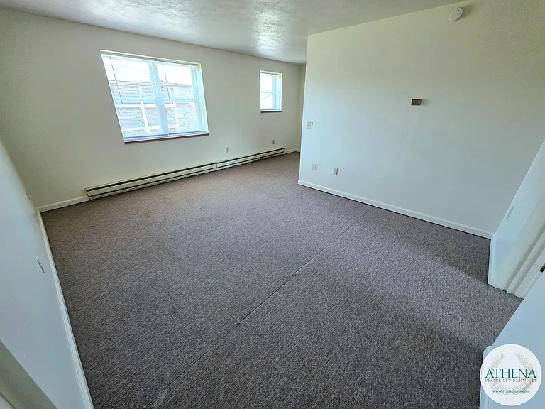 25 Village Dr — Photo 7