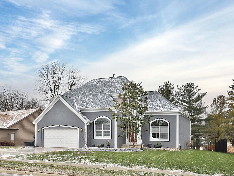 1st image of 249 Farm Creek Dr