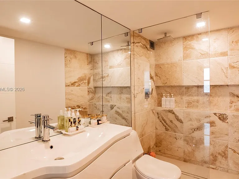 5750 Collins Ave #7A — Photo 19