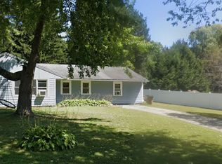 3 Bluebird Ln #B, Atkinson, NH 03811