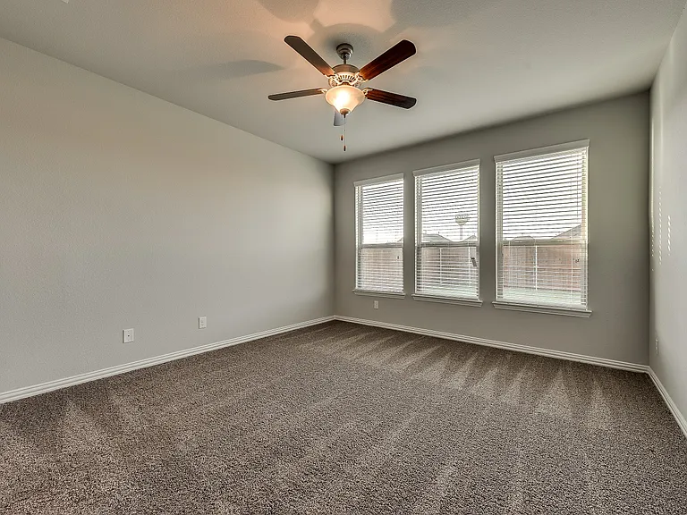 15925 Holly Crk — Photo 15