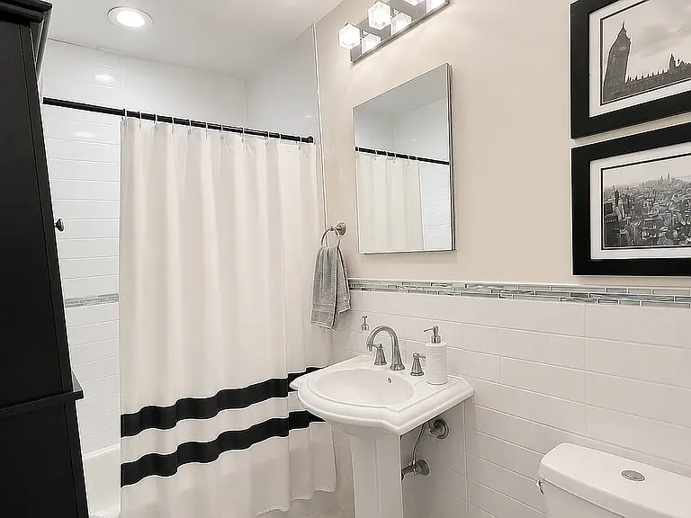 251 W 139th St #5 — Photo 8