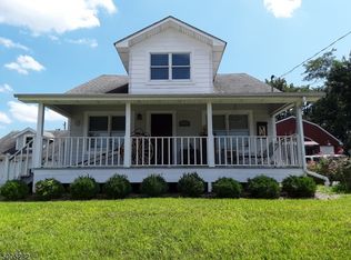 21-23 New St, Hampton, NJ 08827