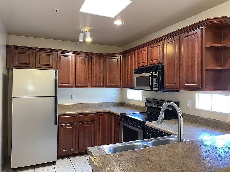 2 bd kitchen