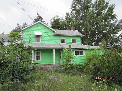 2nd image of 915 Maryland Ave